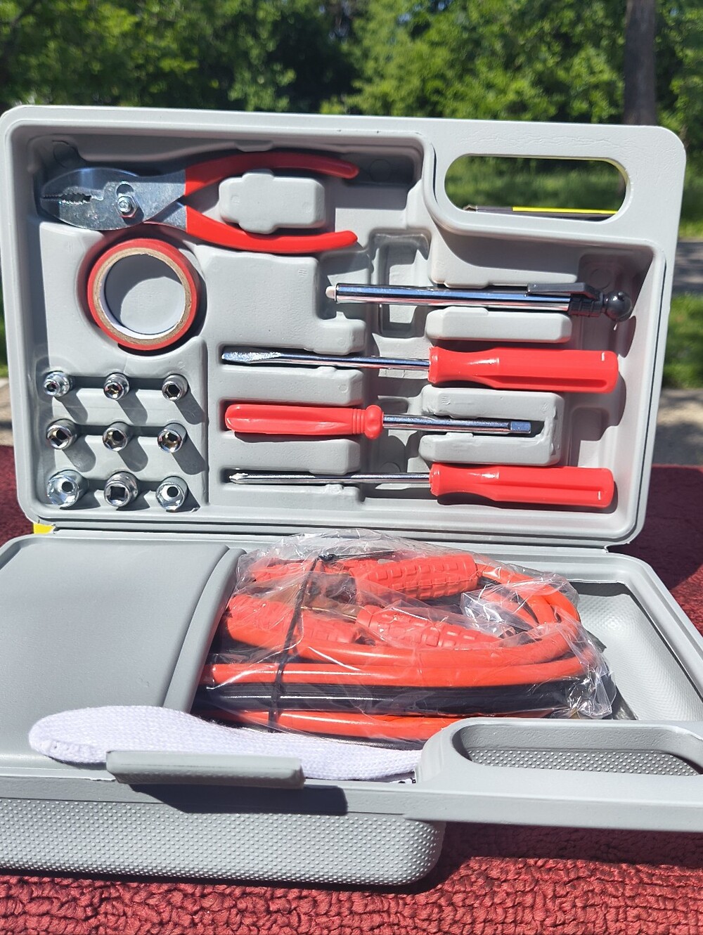 NEW 31 Piece Roadside Emergency Kit Car Safety Tool Set Jumper Cables